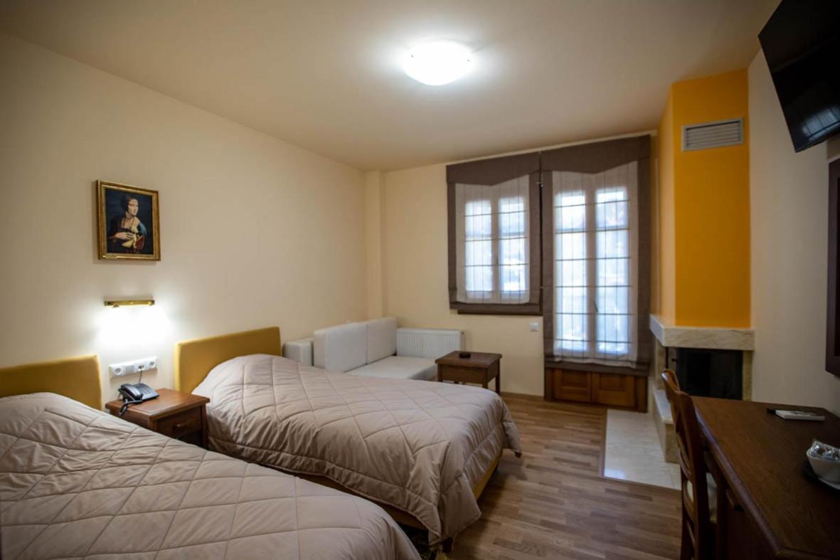 Rentinia Inn Rentína Екстериор снимка